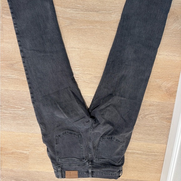 Madewell Women's Straight Leg Black Jeans - Picture 3 of 4